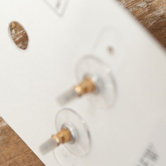 NWT J. Crew Winter Wreath Post Earrings in Crystal and Emerald - Picture 6 of 9